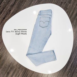 Levis 711 Light Wash Skinny Jeans 26  US 2-4